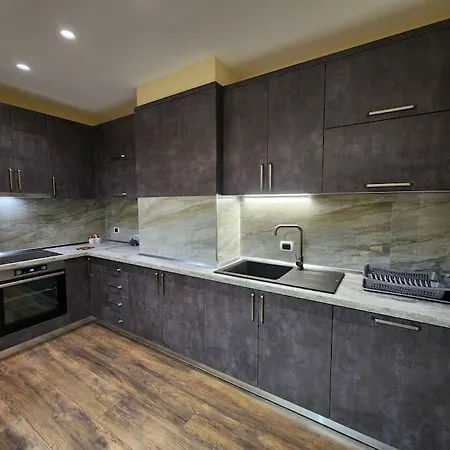 Apartment-new Bazar דירה